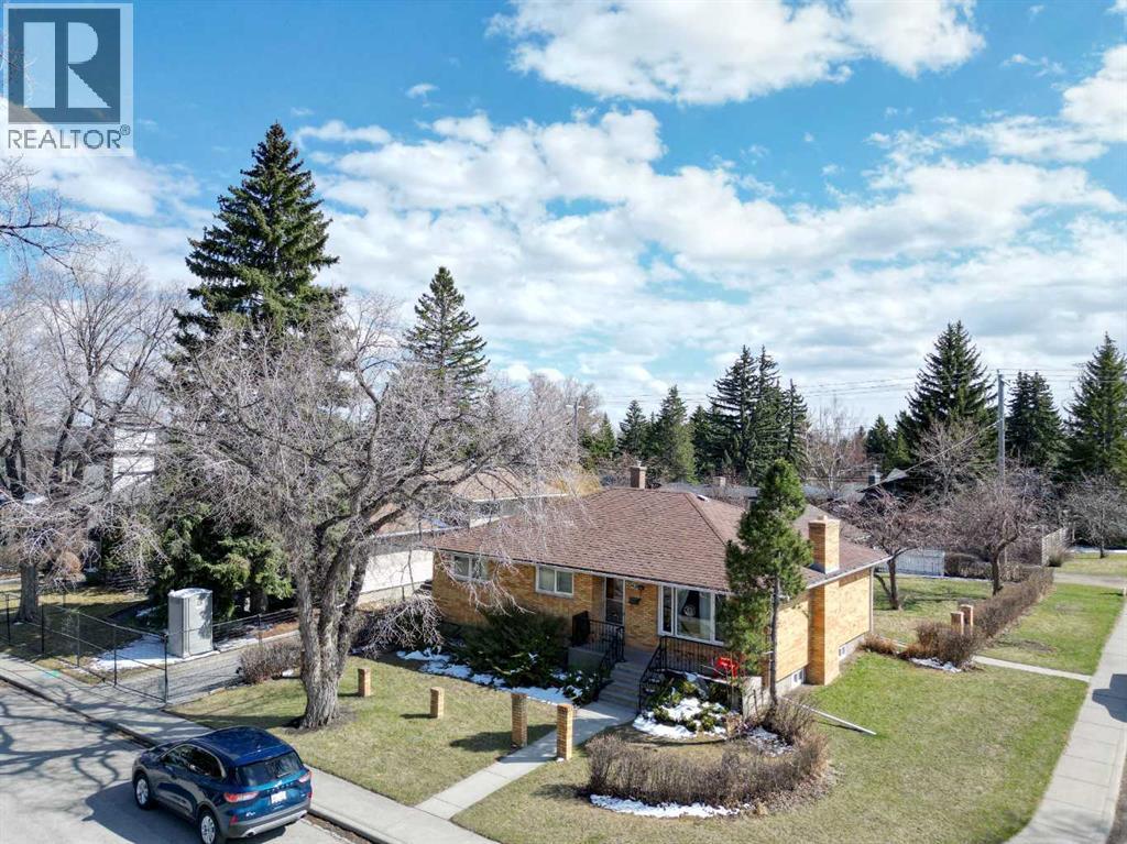 2043 57 Avenue SW, Calgary, Alberta  T3E 1N1 - Photo 2 - A2305088