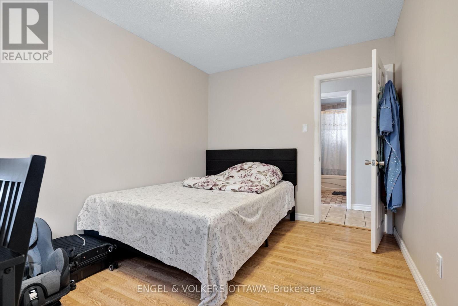 1311 S Avenue, Ottawa, Ontario  K1G 0C4 - Photo 11 - X13060622
