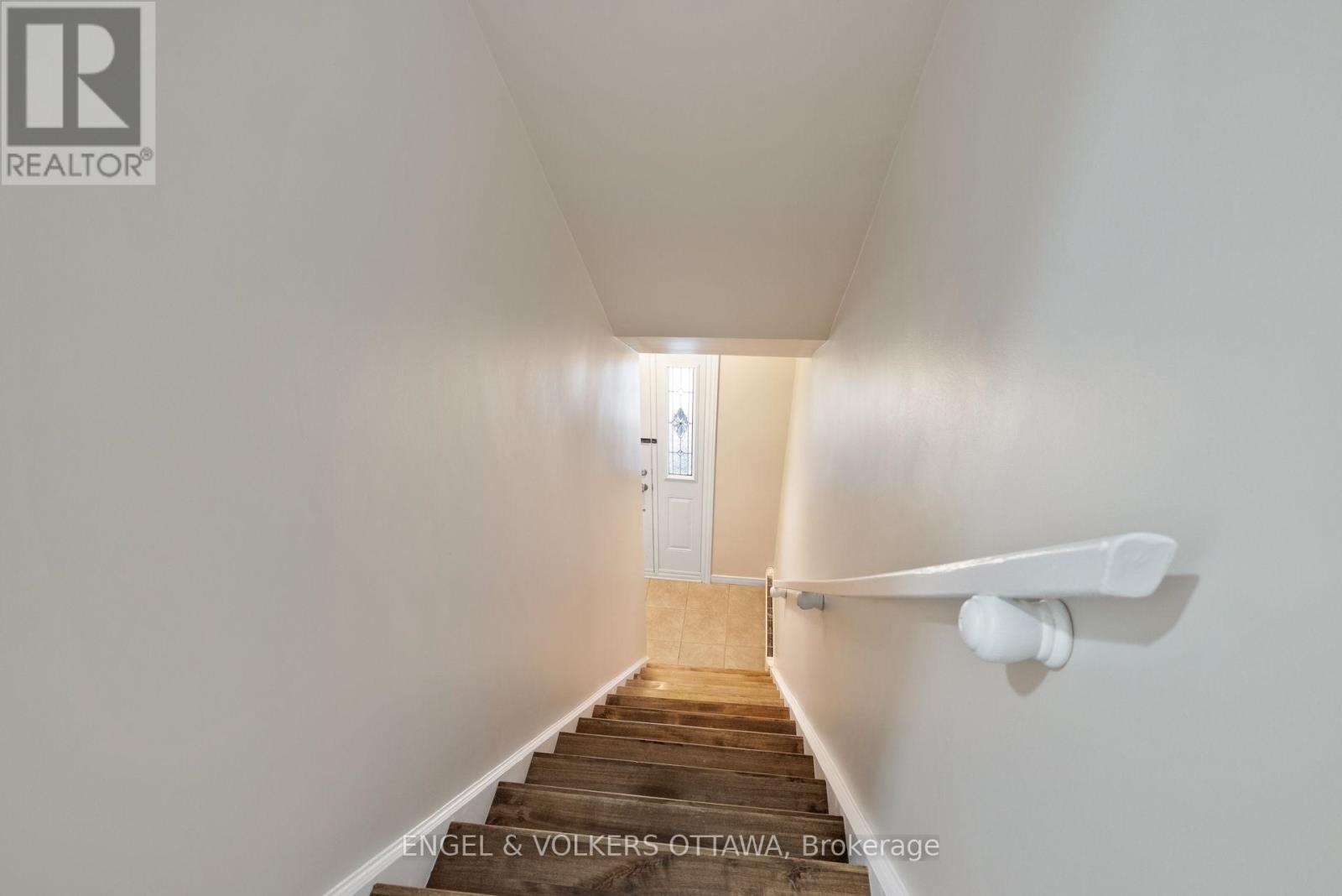 1311 S Avenue, Ottawa, Ontario  K1G 0C4 - Photo 19 - X13060622