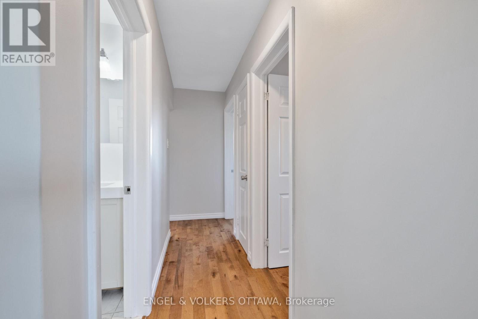 1311 S Avenue, Ottawa, Ontario  K1G 0C4 - Photo 24 - X13060622