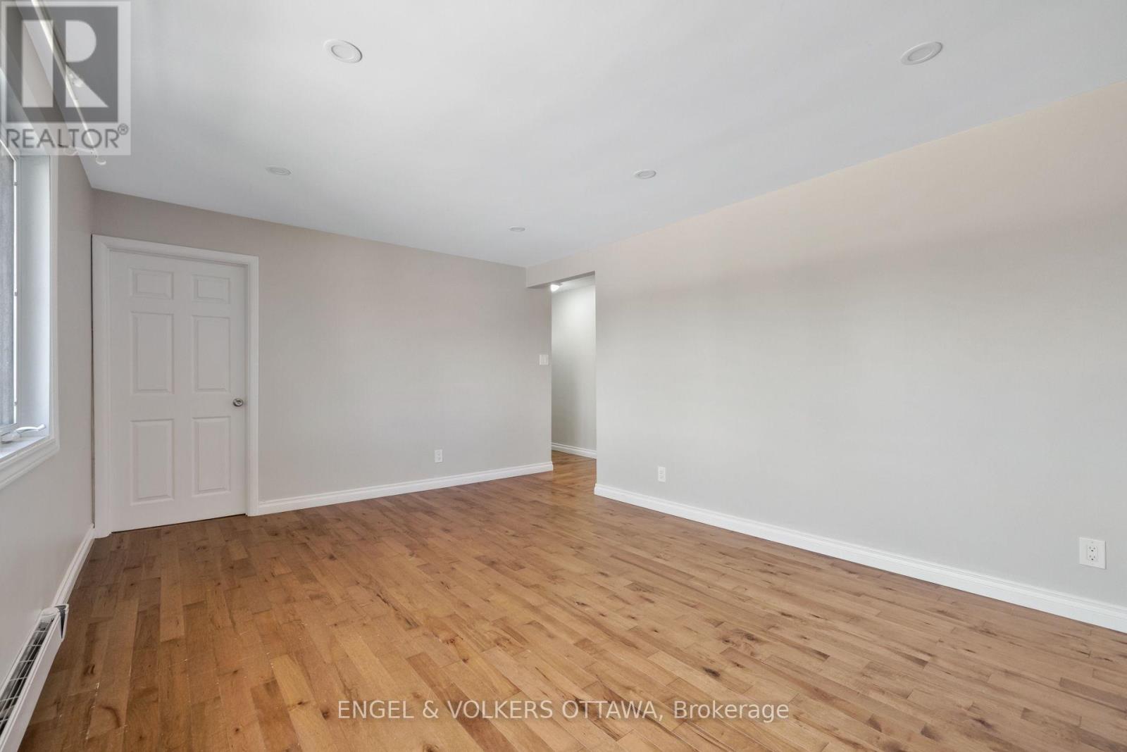 1311 S Avenue, Ottawa, Ontario  K1G 0C4 - Photo 28 - X13060622