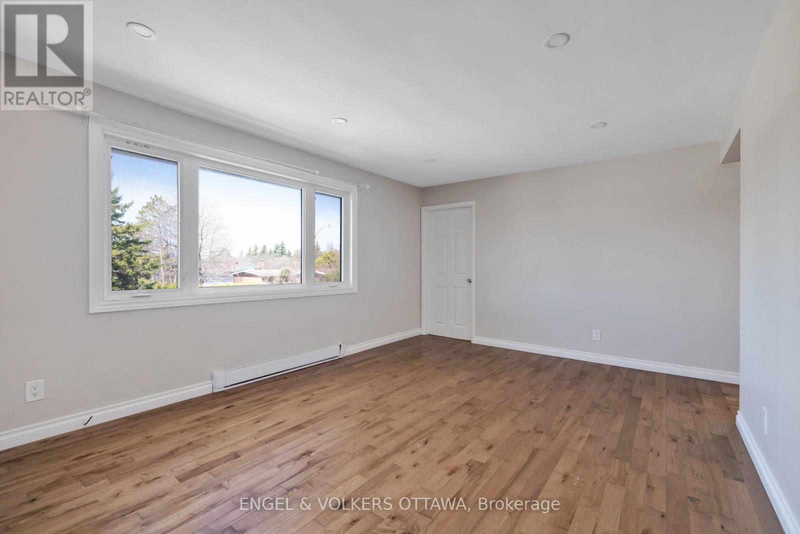 1311 S Avenue, Ottawa, Ontario  K1G 0C4 - Photo 29 - X13060622