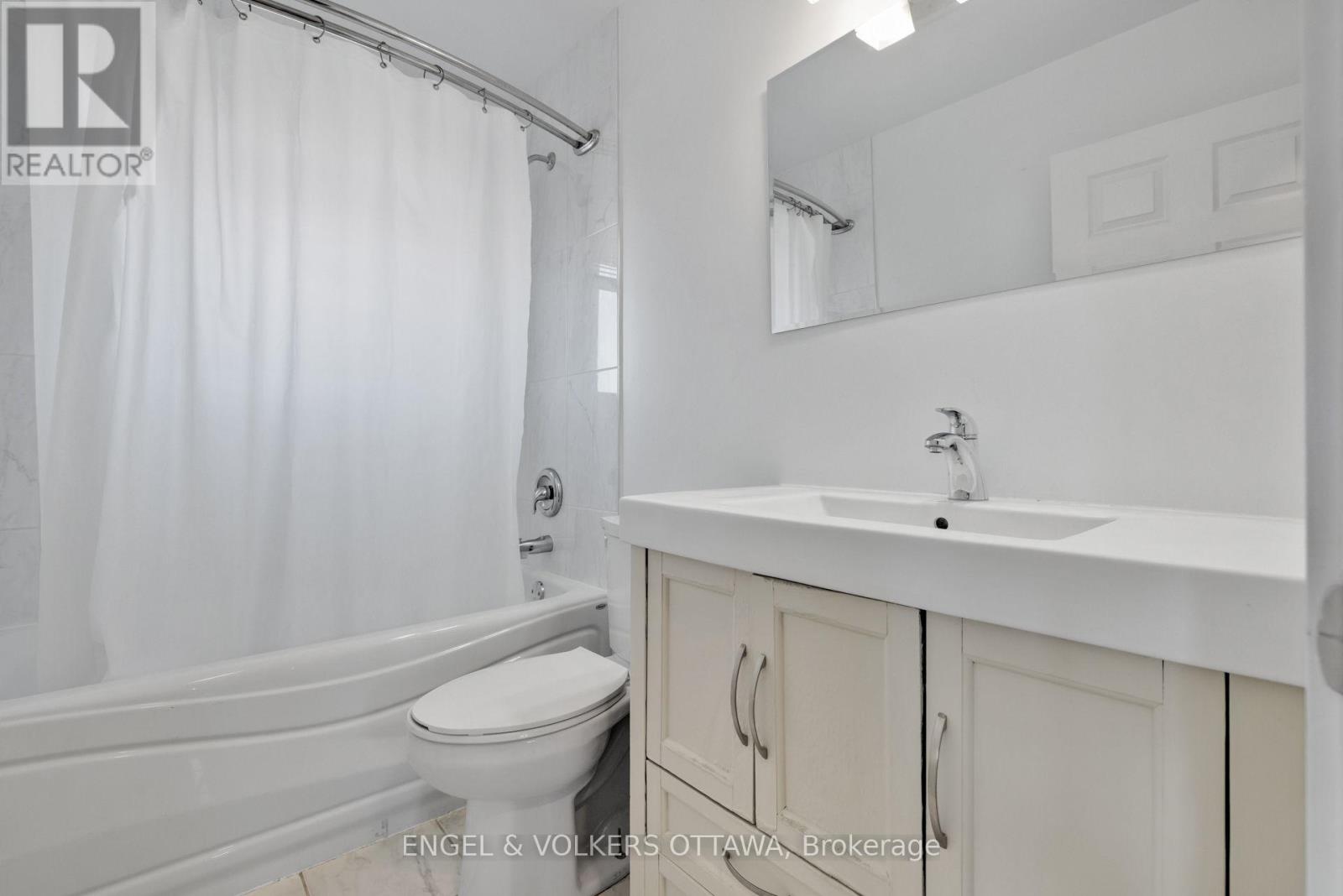 1311 S Avenue, Ottawa, Ontario  K1G 0C4 - Photo 30 - X13060622