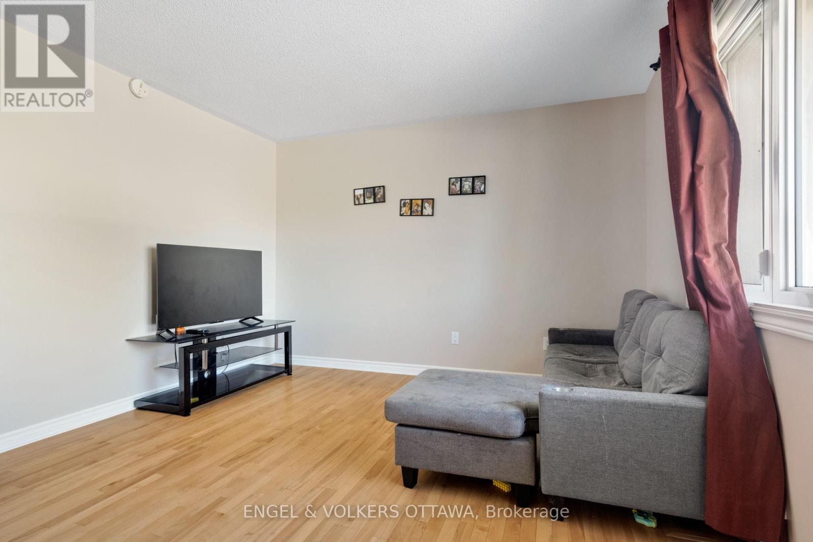 1311 S Avenue, Ottawa, Ontario  K1G 0C4 - Photo 6 - X13060622