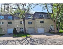 62 COURVILLE COACH WAY, Toronto, Ontario