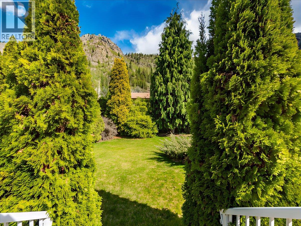 3833 Dogwood Drive, Trail, British Columbia  V1R 2V4 - Photo 40 - 10385437