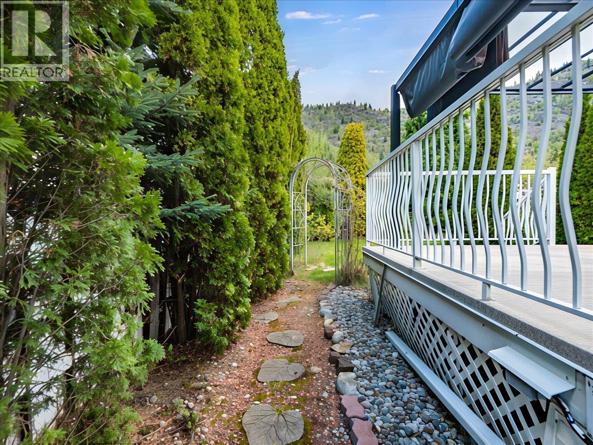 3833 Dogwood Drive, Trail, British Columbia  V1R 2V4 - Photo 53 - 10385437