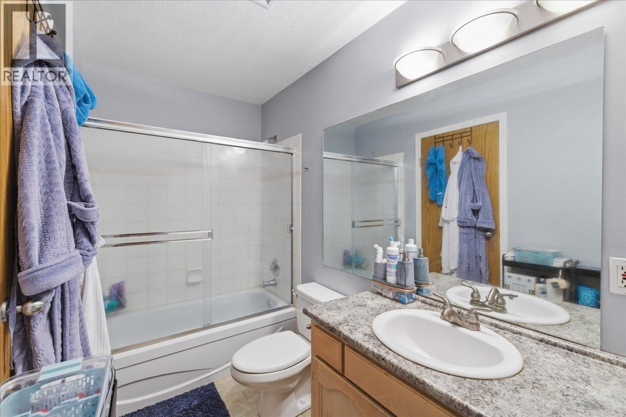 311 11595 Fraser Street, Maple Ridge, British Columbia  V2X 0X7 - Photo 4 - R3117616