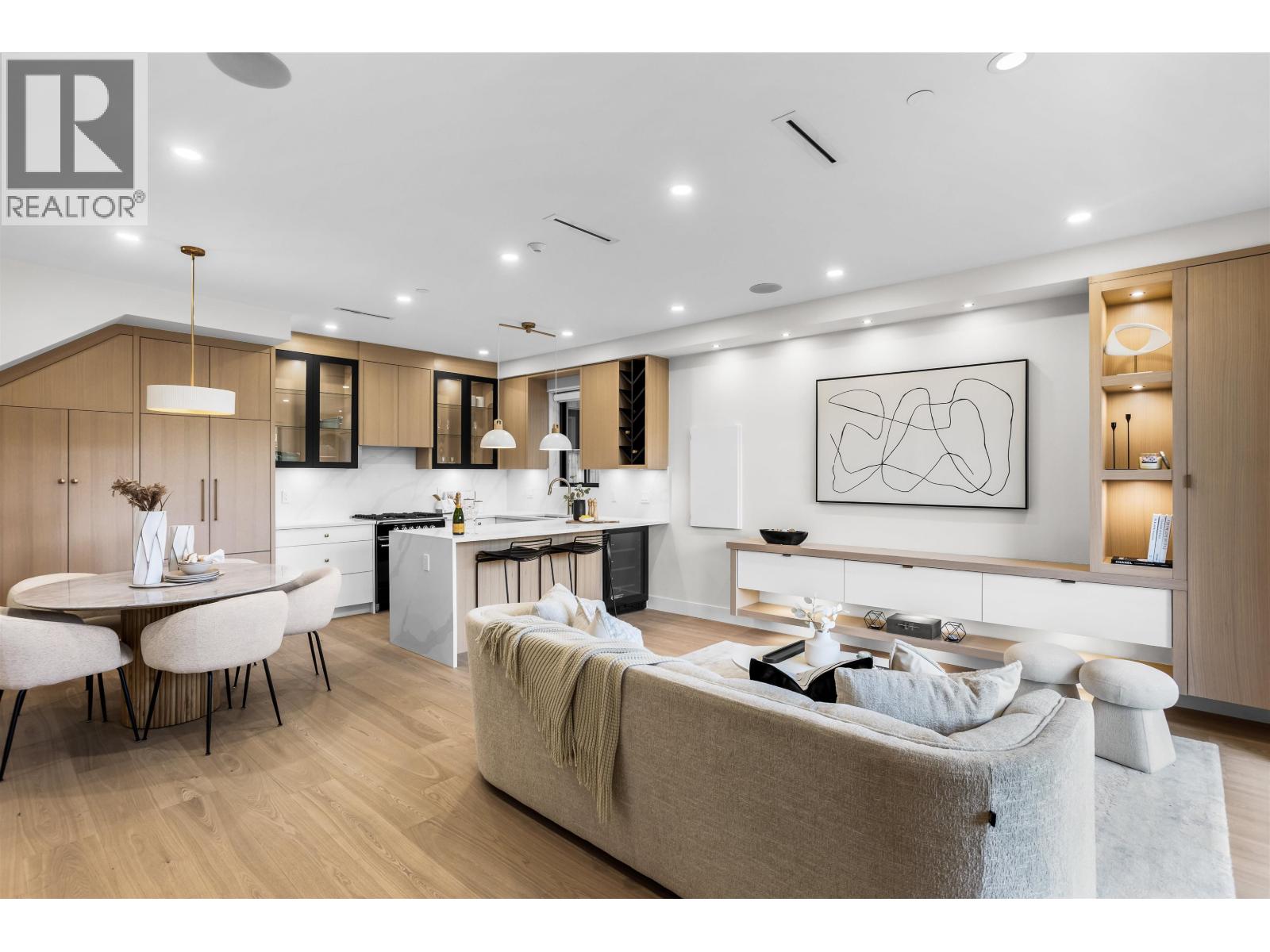 1 165 E 45th Avenue, Vancouver, British Columbia  V5W 1W8 - Photo 4 - R3117629