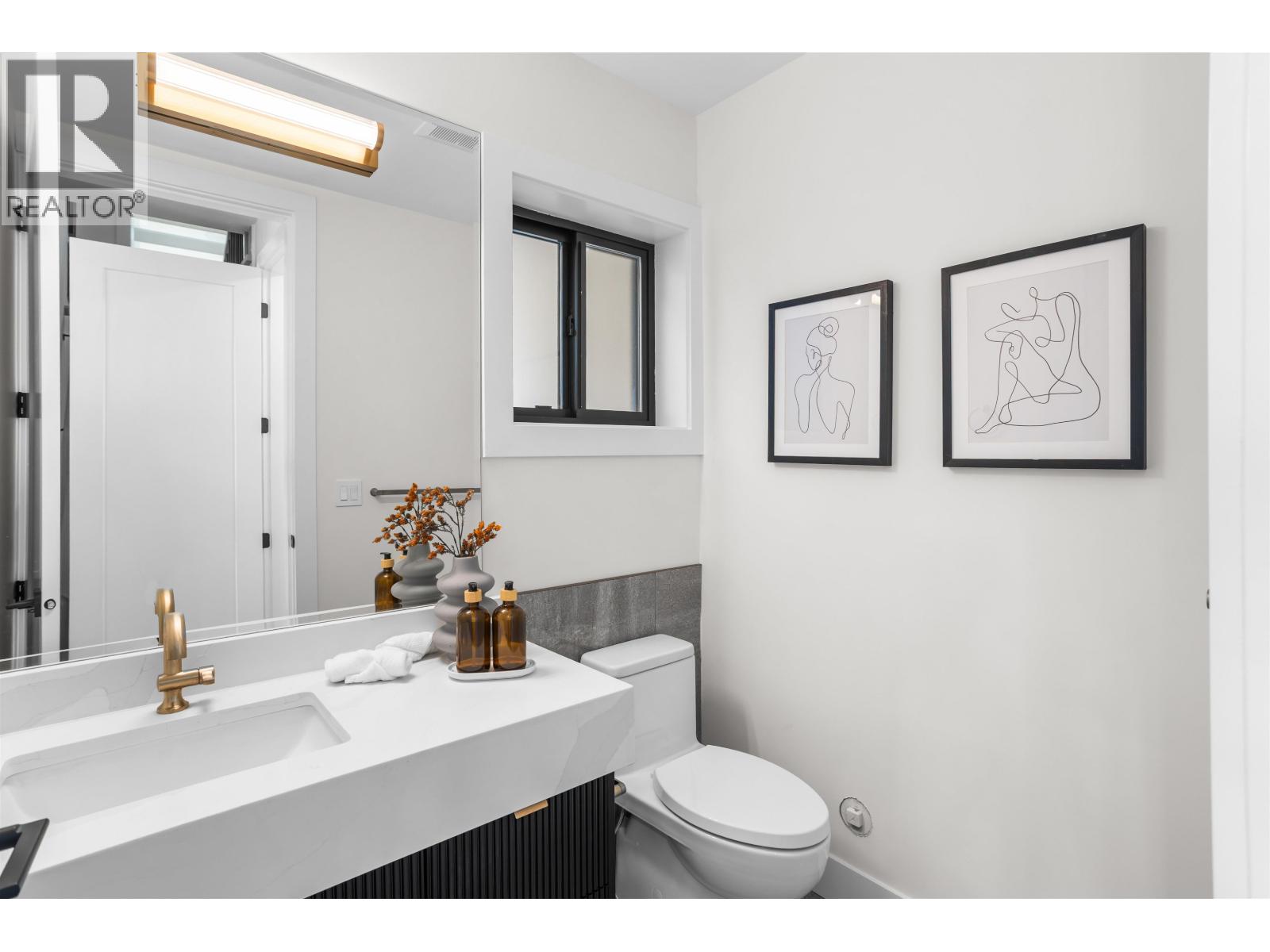 2 165 E 45th Avenue, Vancouver, British Columbia  V5W 1W8 - Photo 8 - R3117633