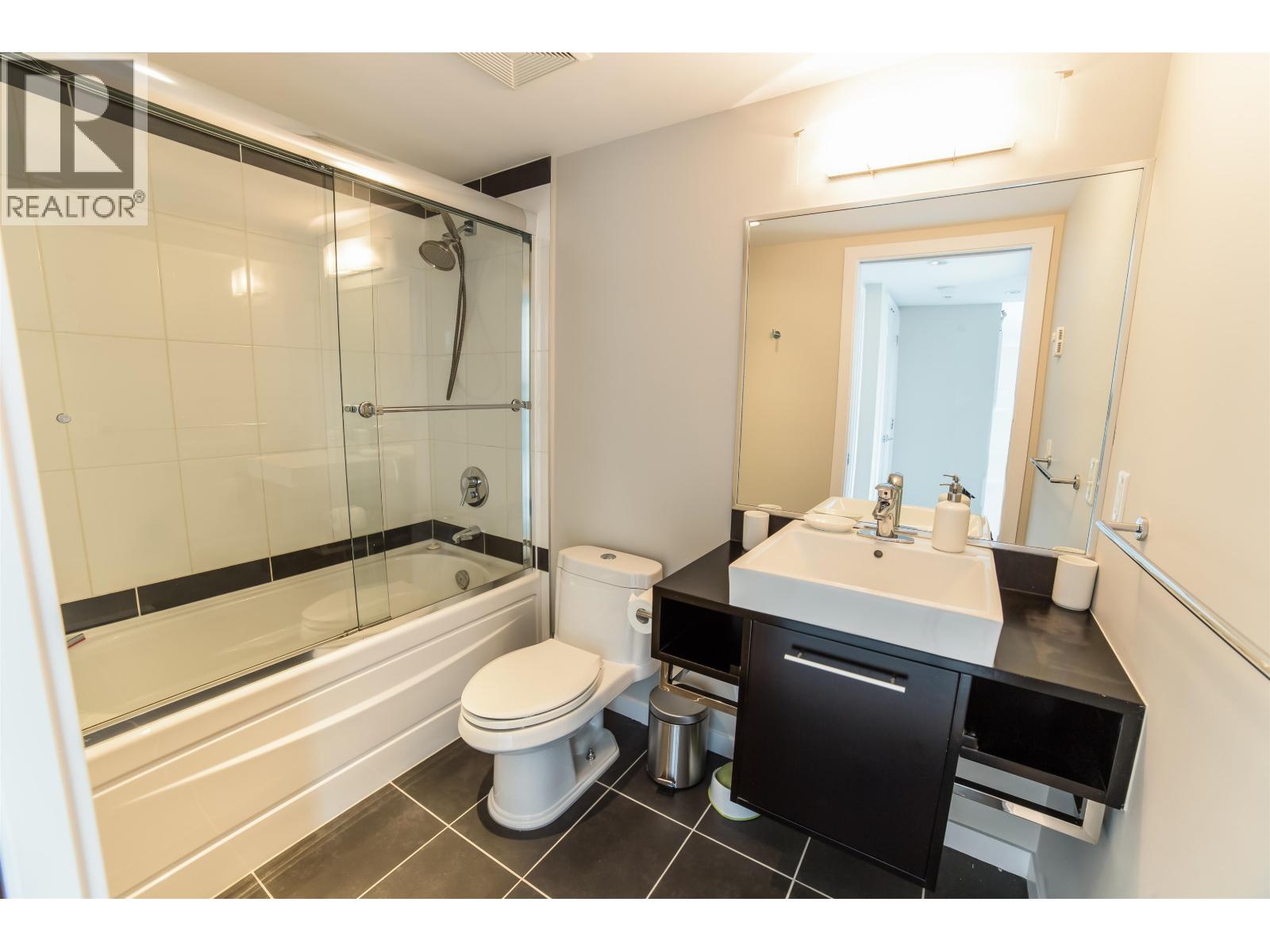 707 633 Abbott Street, Vancouver, British Columbia  V6B 0J3 - Photo 3 - R3117645