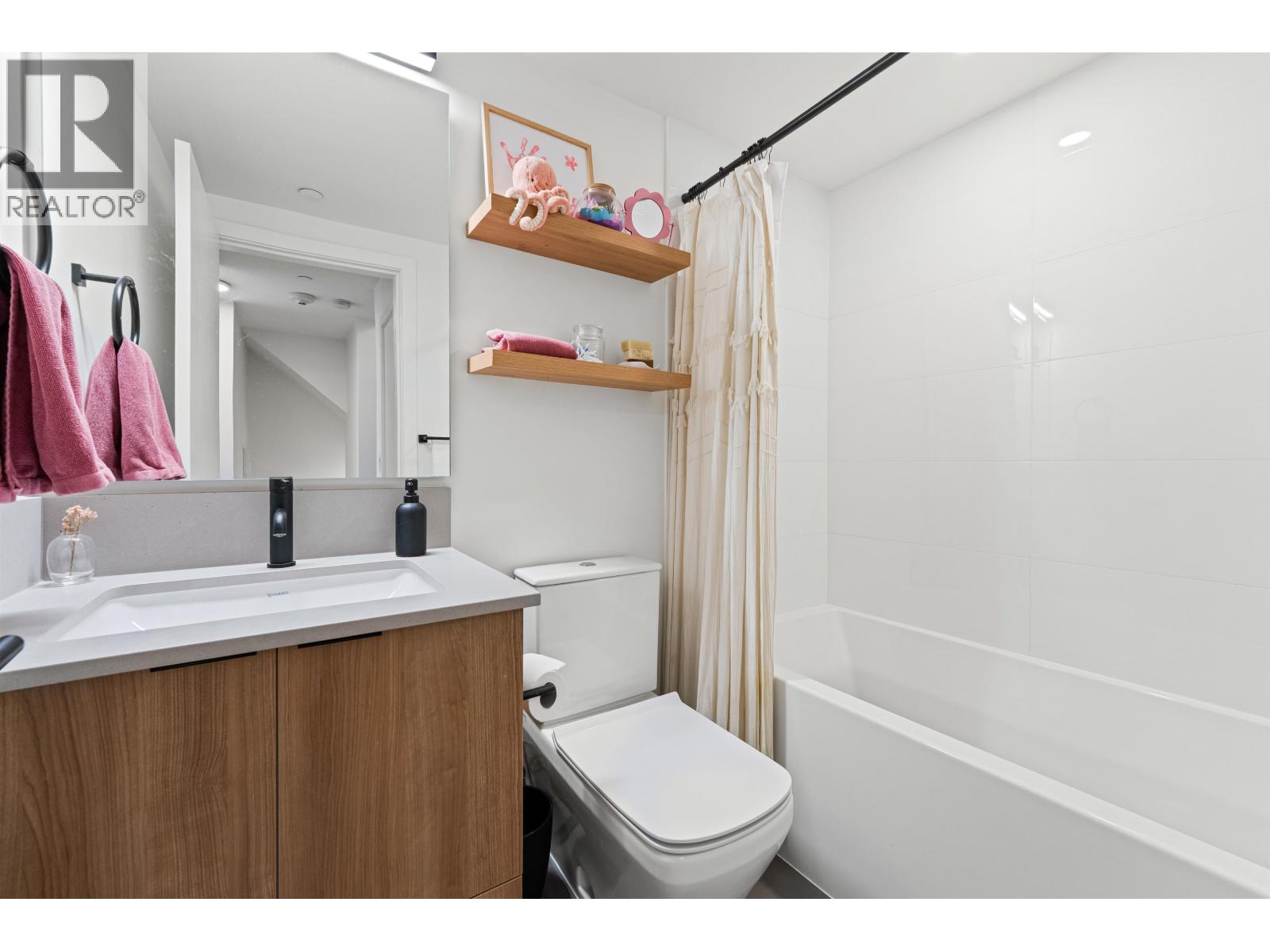 7 533 E 3rd Street, North Vancouver, British Columbia  V7L 1G4 - Photo 27 - R3117650