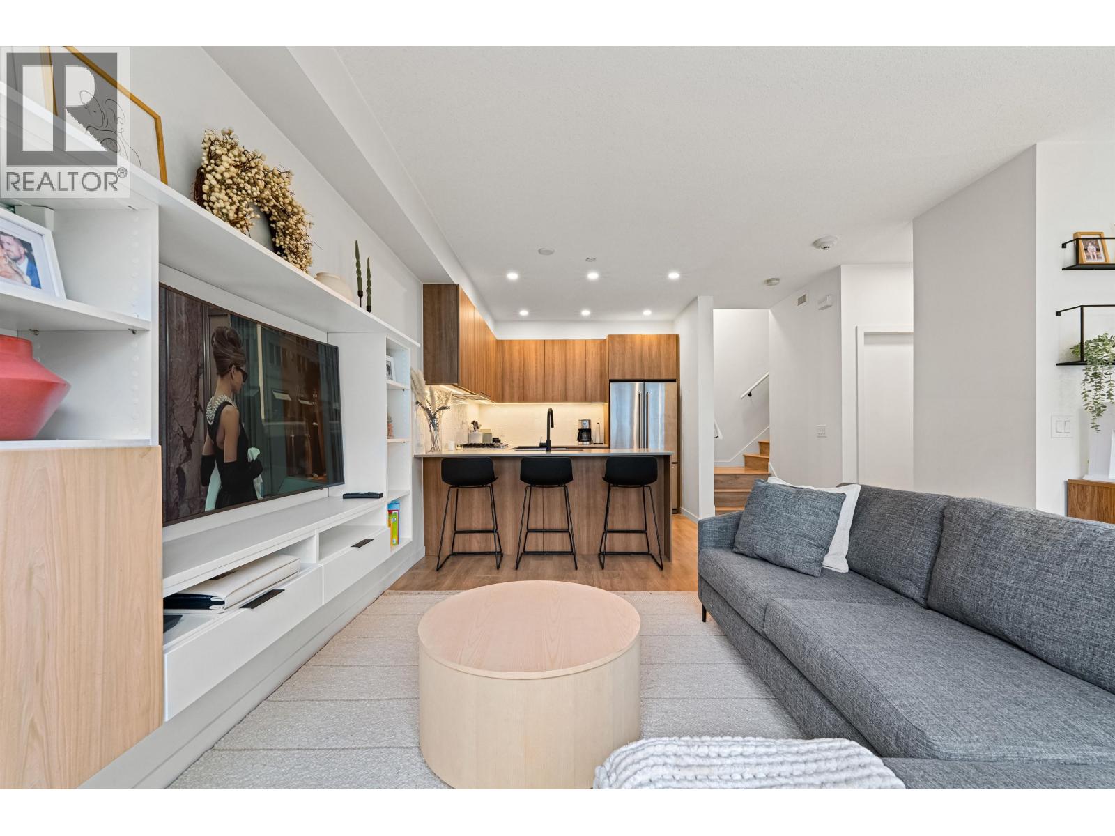 7 533 E 3rd Street, North Vancouver, British Columbia  V7L 1G4 - Photo 5 - R3117650