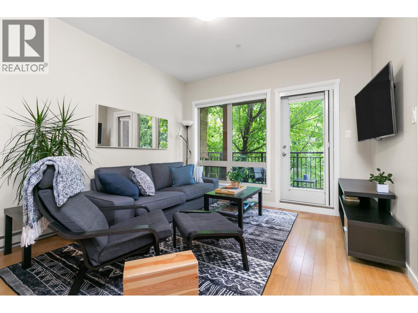 4 7450 Prospect Street, Pemberton, British Columbia  V0N 2L1 - Photo 3 - R3117657