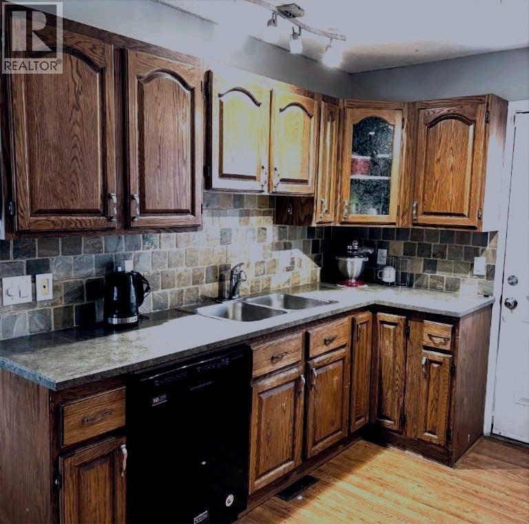 7421 98b Street, Peace River, Alberta  T8S 1B5 - Photo 6 - A2268556