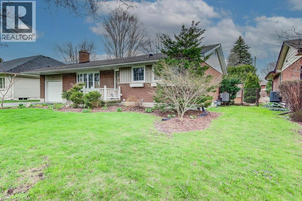 8 Bluejay Road, Elmira, Ontario  N3B 1J1 - Photo 3 - 40822626