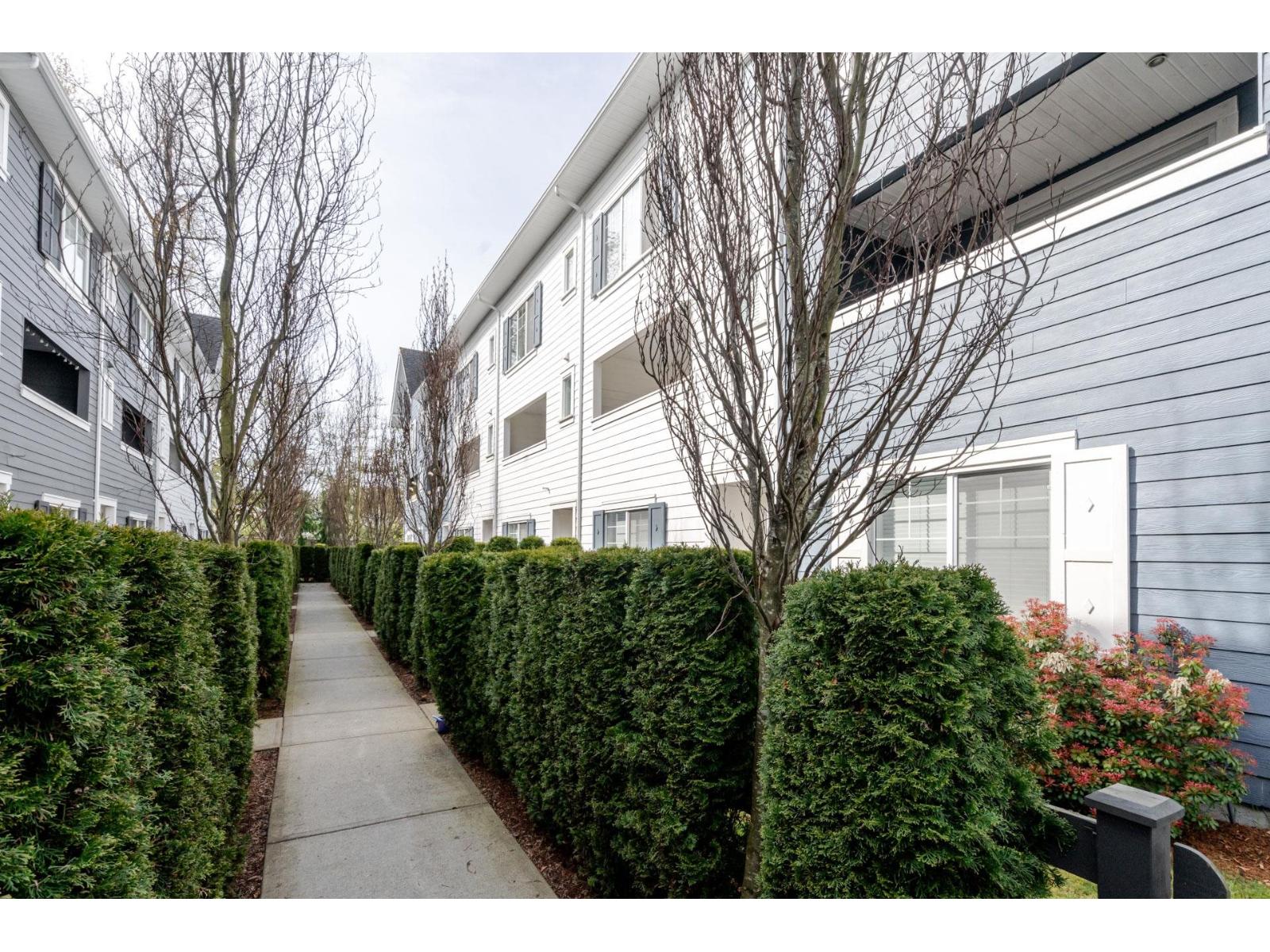 60 158 171 STREET, White Rock, British Columbia