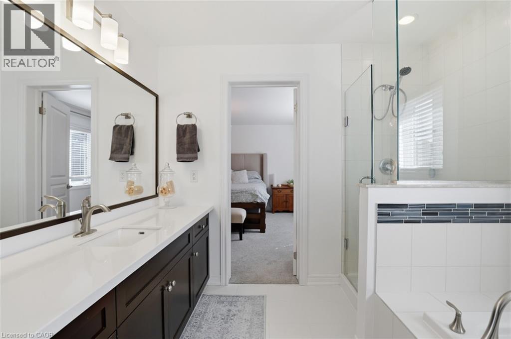 909 King Rail Court, Kitchener, Ontario  N2K 0B1 - Photo 24 - 40823960