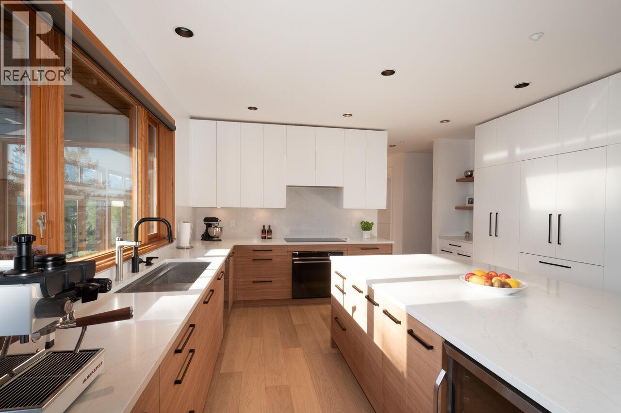 182 Furry Creek Drive, Furry Creek, British Columbia  V8B 1A3 - Photo 14 - R3117632