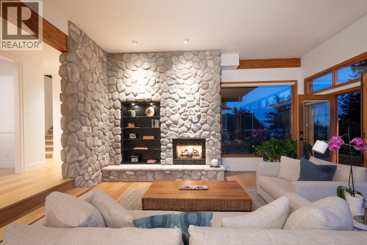 182 Furry Creek Drive, Furry Creek, British Columbia  V8B 1A3 - Photo 9 - R3117632