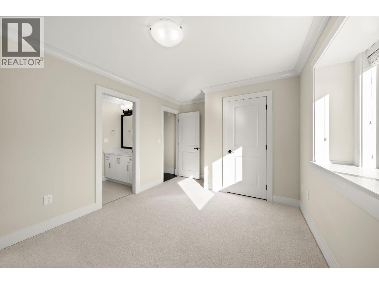 7028 Broadway, Burnaby, British Columbia  V5A 1R8 - Photo 22 - R3117640