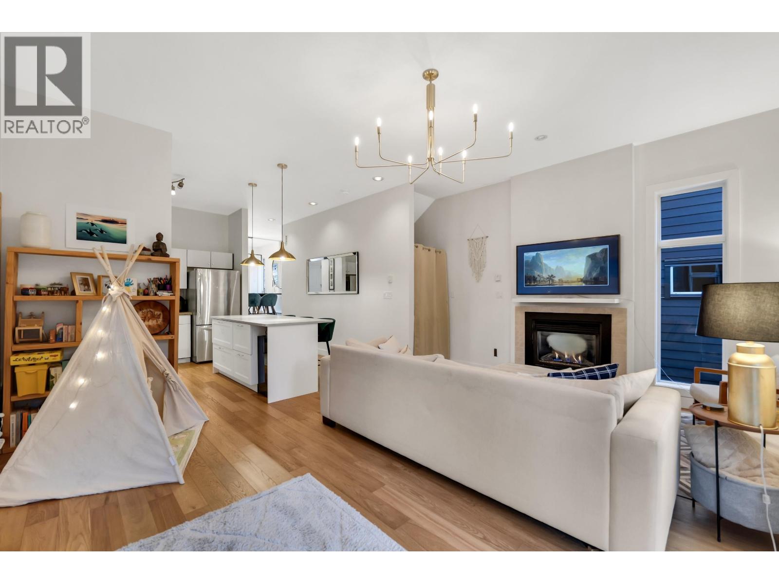 21 40137 Government Road, Squamish, British Columbia  V8B 0N7 - Photo 2 - R3117641