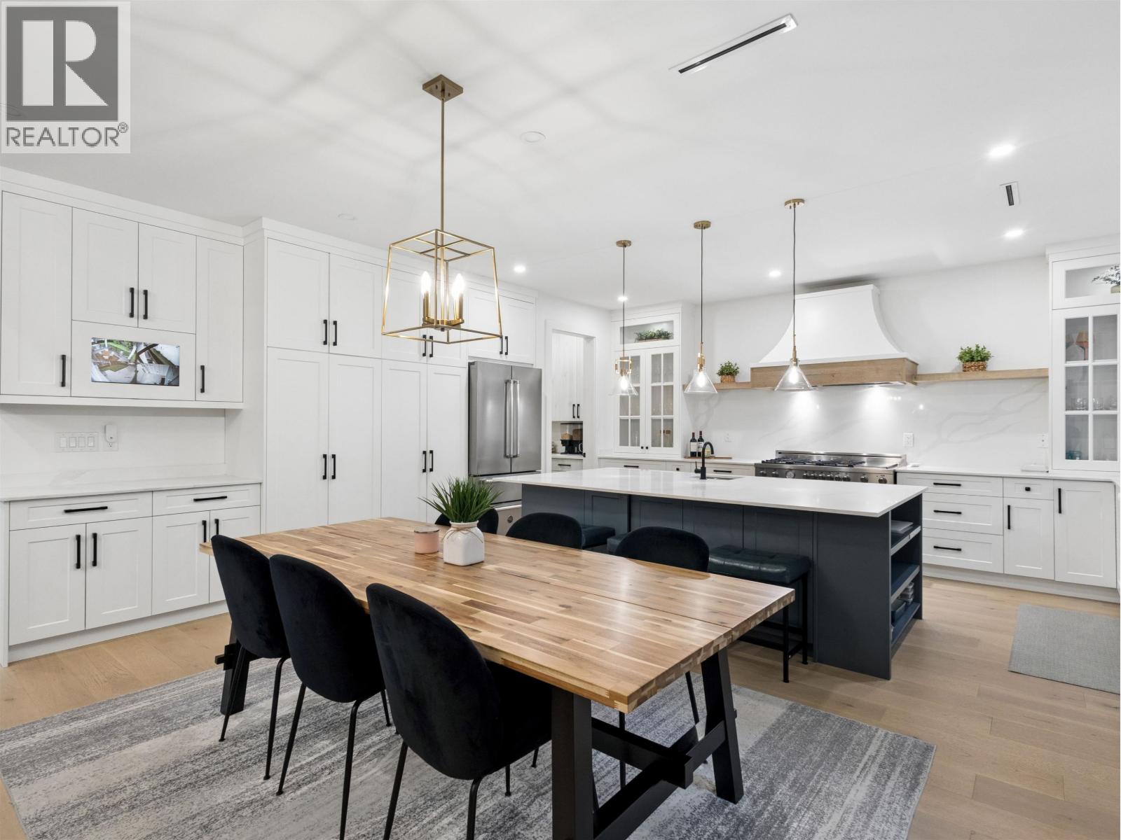 1260 Plateau Drive, North Vancouver, British Columbia  V7P 2J4 - Photo 7 - R3117644