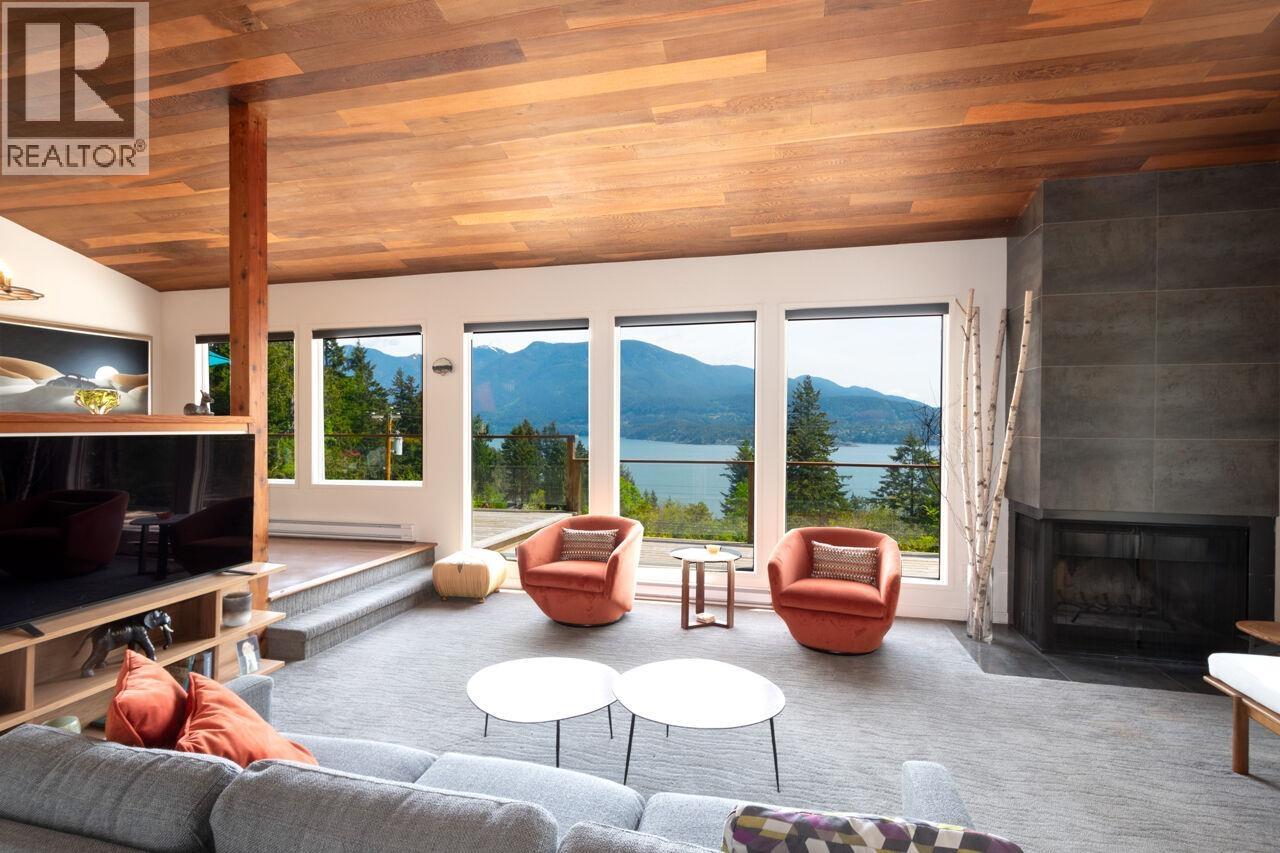 896 TAYLOR ROAD, Bowen Island, British Columbia