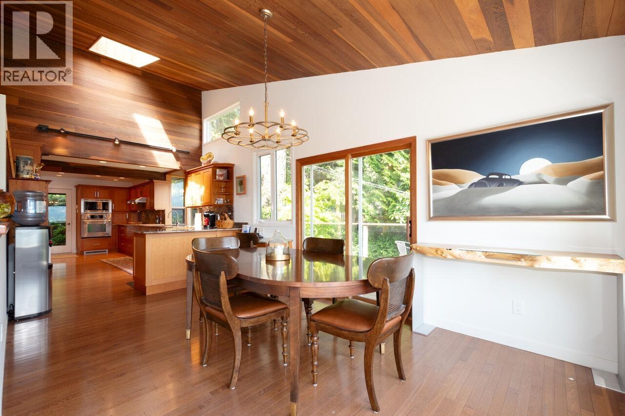 896 Taylor Road, Bowen Island, British Columbia  V0N 1G1 - Photo 15 - R3107031
