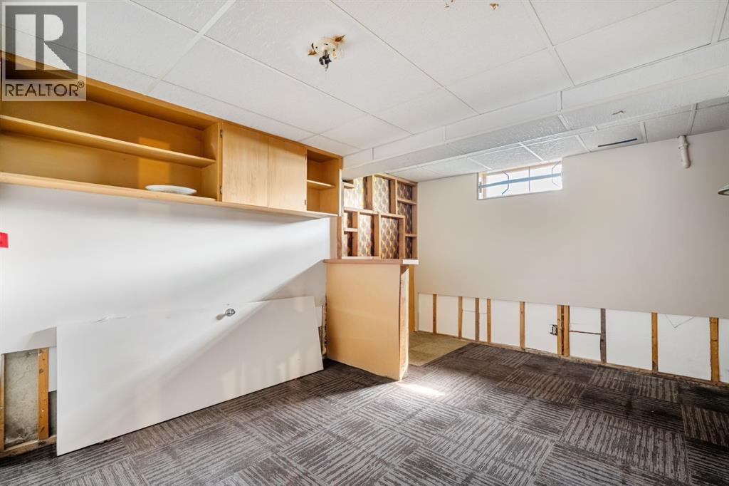 427 Willow Grove Crescent SE, Calgary, Alberta  T2J 1N5 - Photo 36 - A2291547