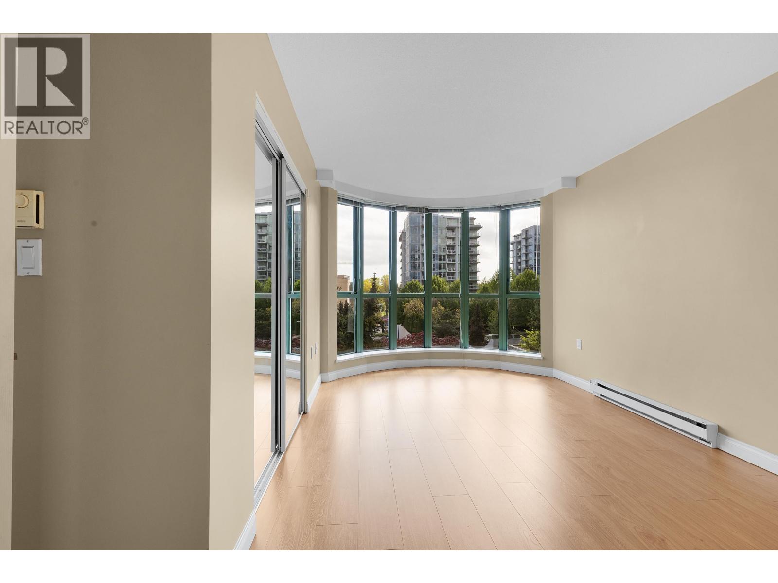 911 7380 Elmbridge Way, Richmond, British Columbia  V6X 4A1 - Photo 10 - R3117624