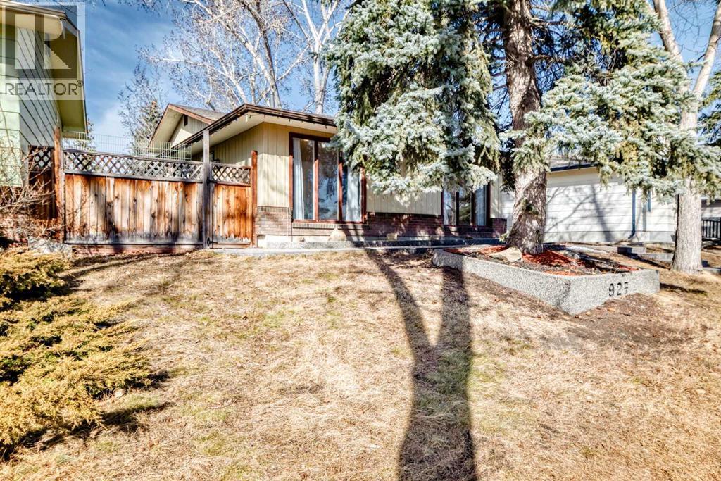 927 Midridge Drive SE, Calgary, Alberta  T2X 1H5 - Photo 42 - A2291602