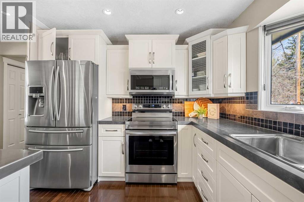 124 Lake Adams Green SE, Calgary, Alberta  T2J 3N4 - Photo 15 - A2305531