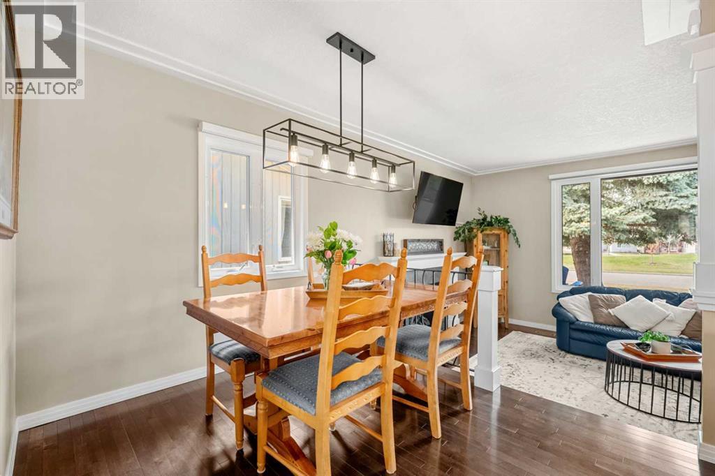 124 Lake Adams Green SE, Calgary, Alberta  T2J 3N4 - Photo 11 - A2305531