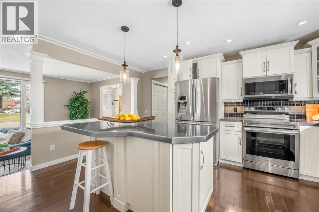 124 Lake Adams Green SE, Calgary, Alberta  T2J 3N4 - Photo 17 - A2305531