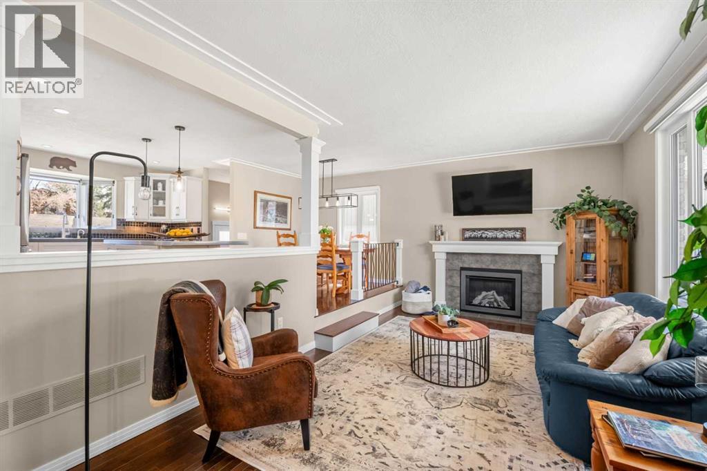 124 Lake Adams Green SE, Calgary, Alberta  T2J 3N4 - Photo 7 - A2305531