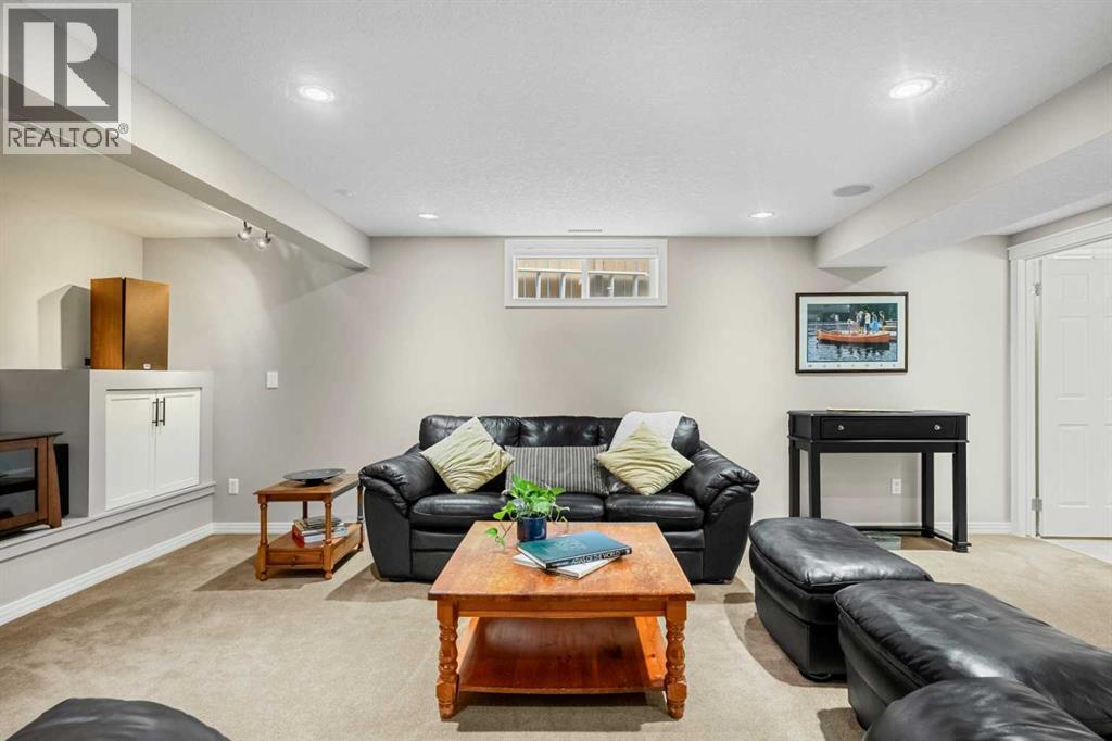 124 Lake Adams Green SE, Calgary, Alberta  T2J 3N4 - Photo 31 - A2305531