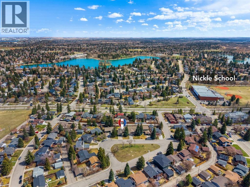 124 Lake Adams Green SE, Calgary, Alberta  T2J 3N4 - Photo 3 - A2305531