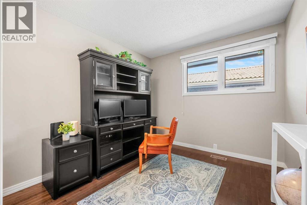 124 Lake Adams Green SE, Calgary, Alberta  T2J 3N4 - Photo 22 - A2305531