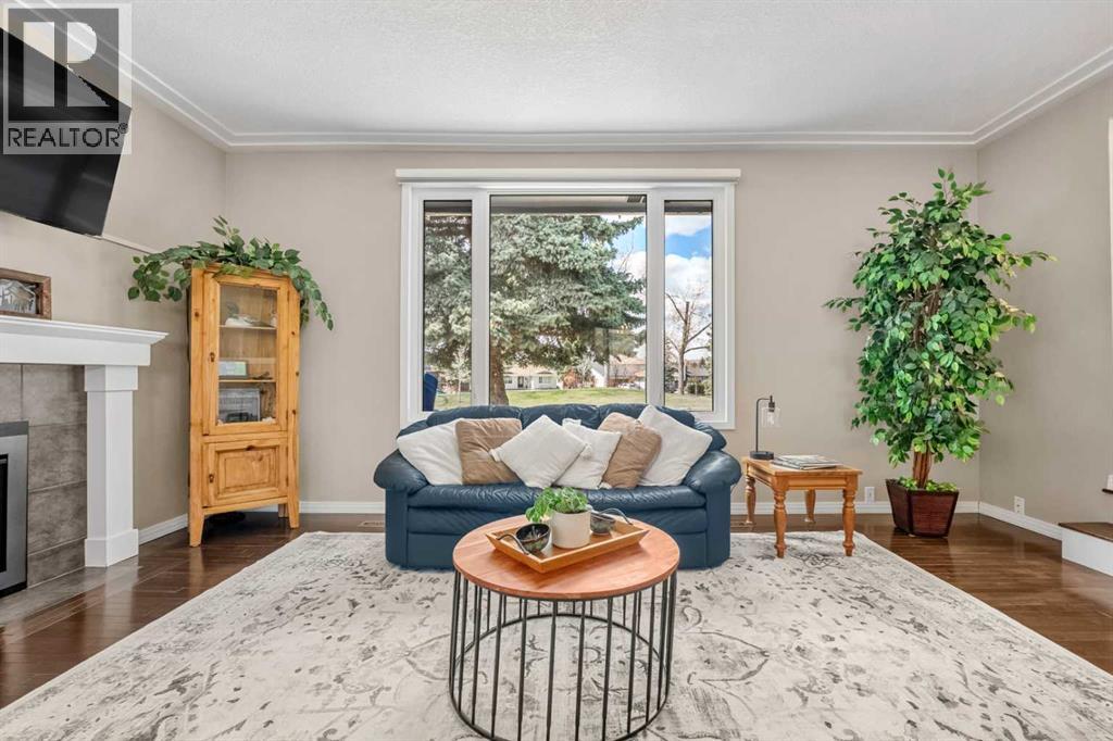 124 Lake Adams Green SE, Calgary, Alberta  T2J 3N4 - Photo 8 - A2305531