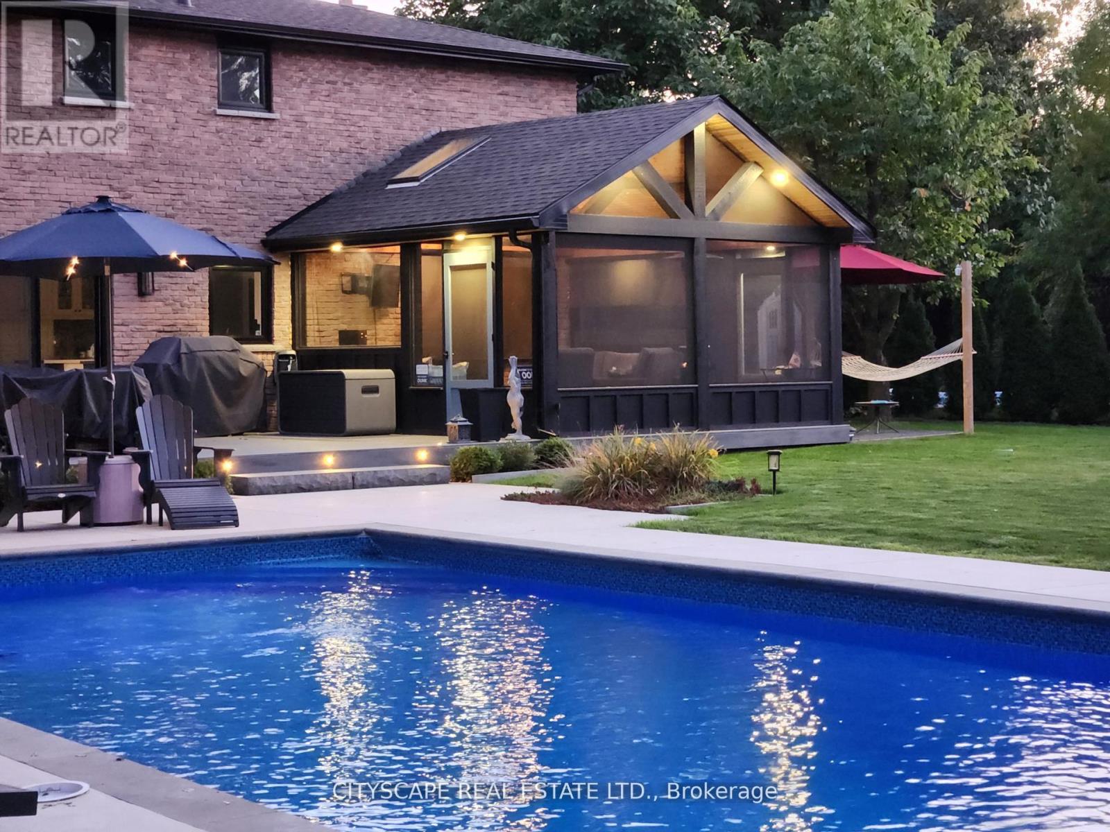 2585 Kenna Court, Mississauga, Ontario  L5K 2K4 - Photo 42 - W12878702