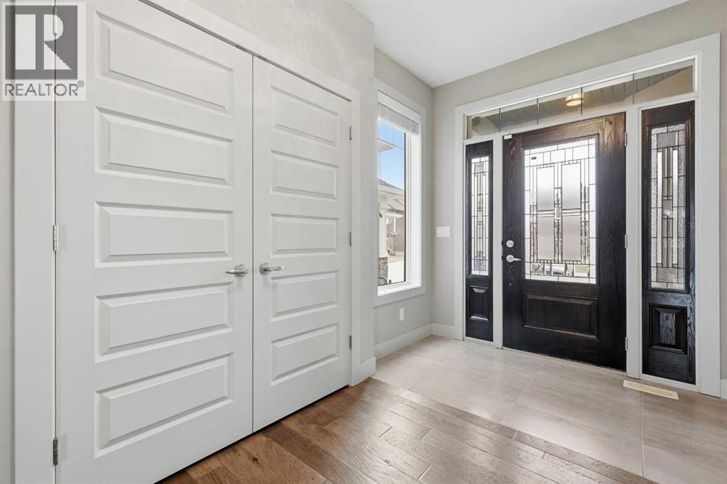 86 Panton View Nw, Calgary, Alberta  T3K 0X6 - Photo 2 - A2304408
