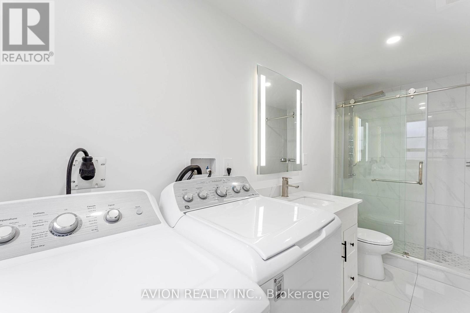 Lower - 61 Alamosa Drive, Toronto (Bayview Village), Ontario  M2J 2N8 - Photo 8 - C13060648