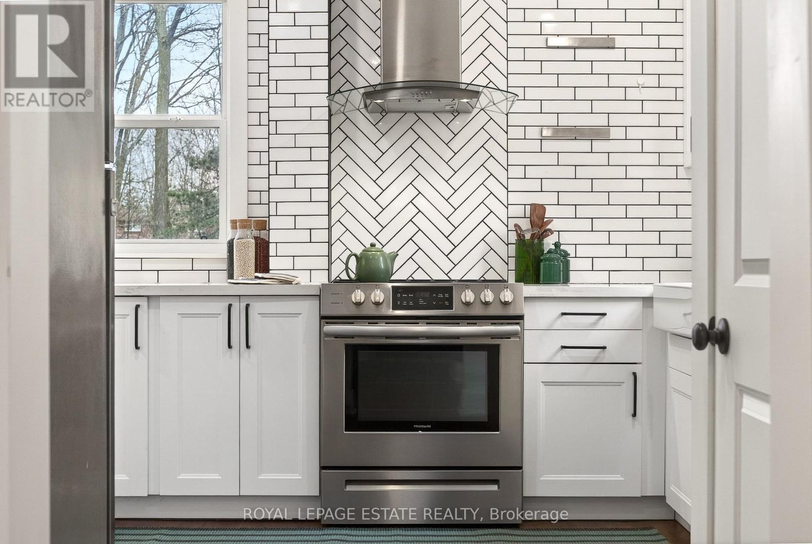 87 Midland Avenue, Toronto, Ontario  M1N 3Z8 - Photo 10 - E13060698