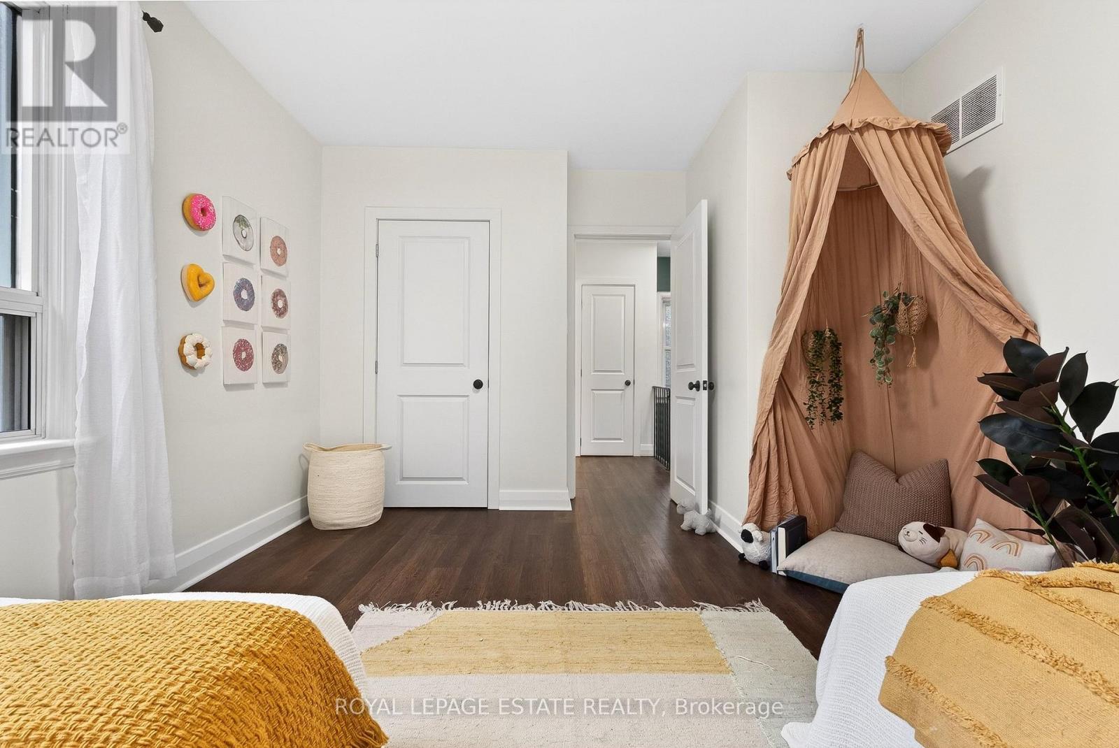 87 Midland Avenue, Toronto, Ontario  M1N 3Z8 - Photo 28 - E13060698