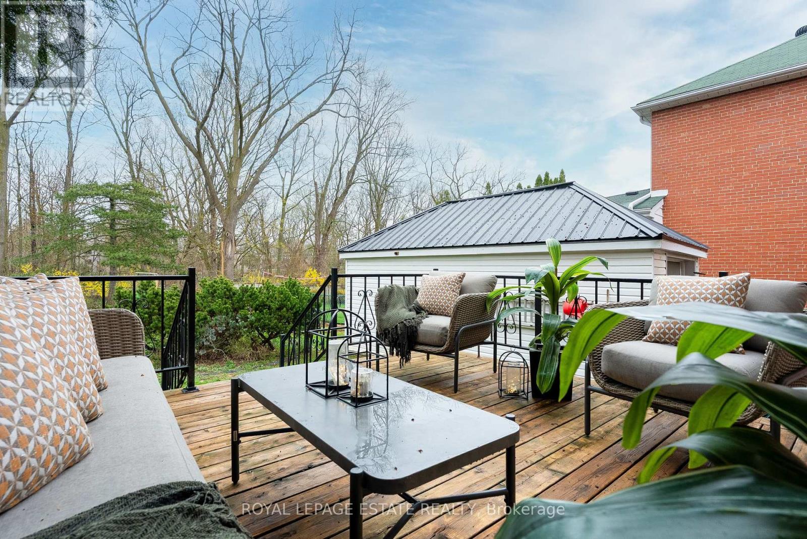 87 Midland Avenue, Toronto, Ontario  M1N 3Z8 - Photo 38 - E13060698