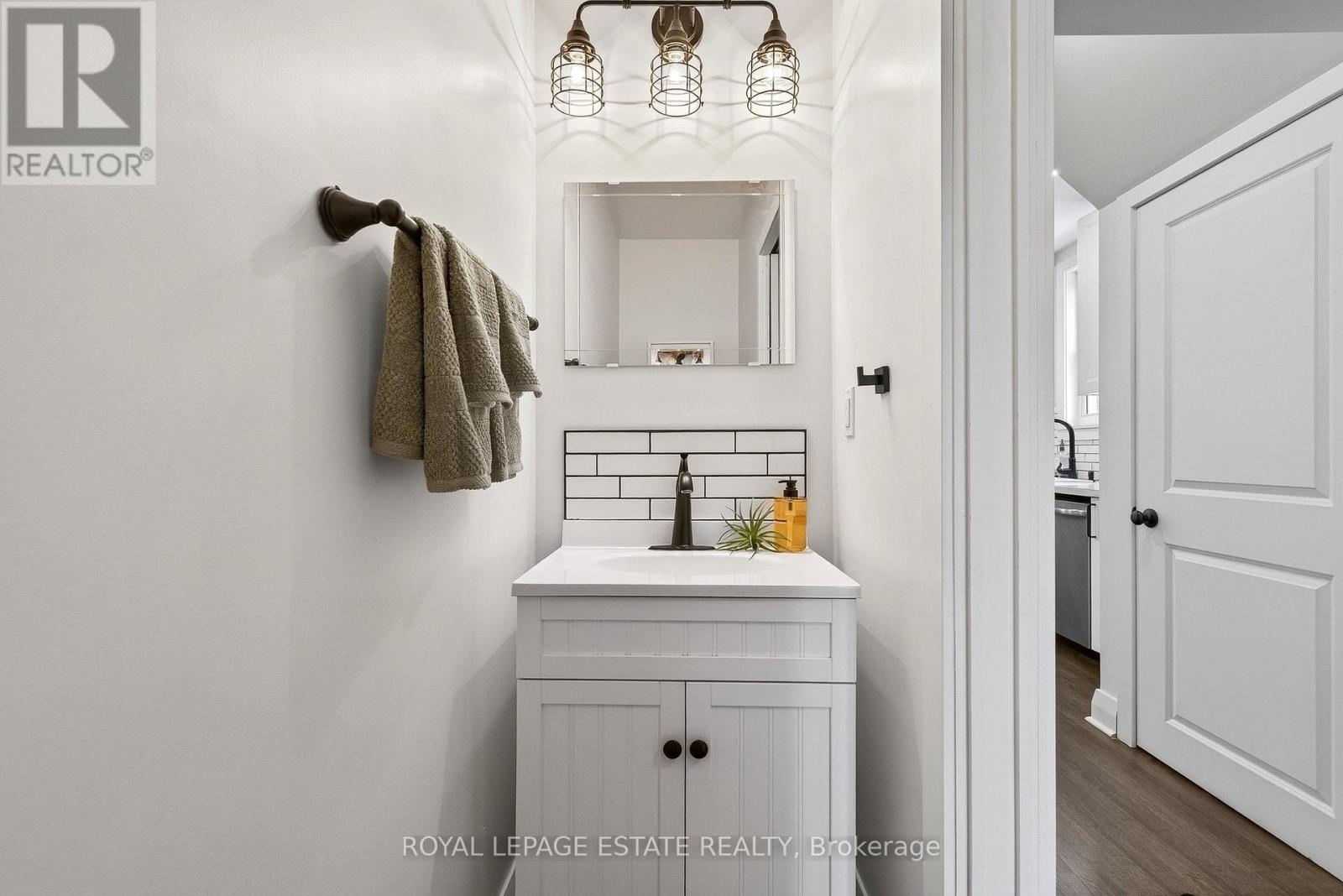 87 Midland Avenue, Toronto, Ontario  M1N 3Z8 - Photo 5 - E13060698