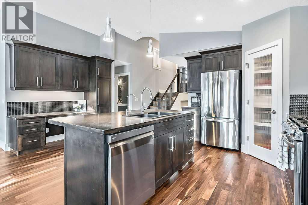 605 Sunrise Close, Diamond Valley, Alberta  T0L 2A0 - Photo 11 - A2276075