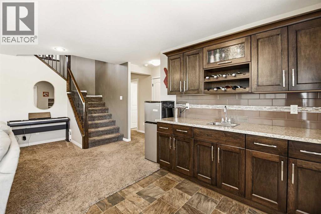 12 Cyprus Road, Blackfalds, Alberta  T4M 0C5 - Photo 44 - A2305585