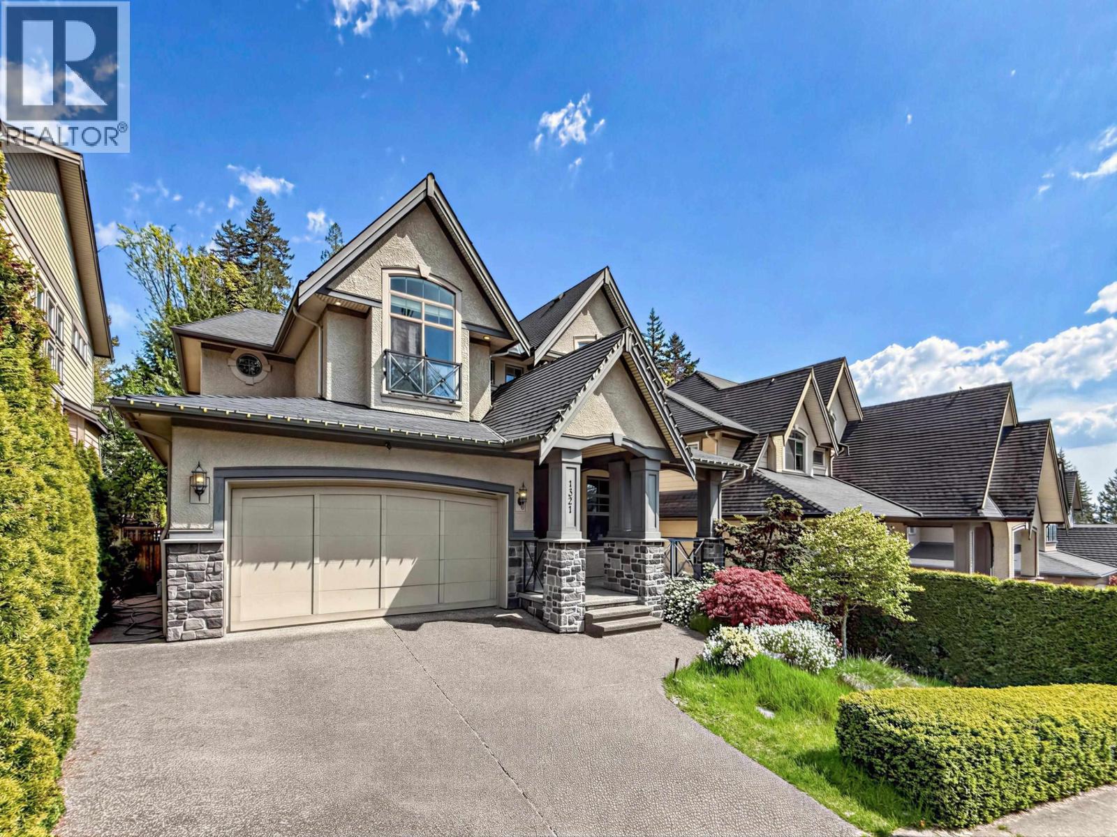 1321 Kingston Street, Coquitlam, British Columbia  V3E 0H4 - Photo 2 - R3117626